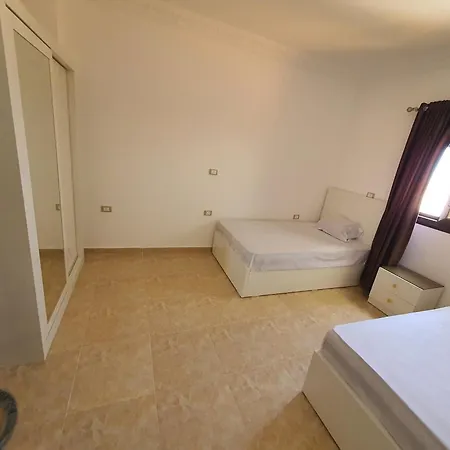 بيت العز للشقق الفندقية - علم الروم Bet Elezz Apartments-Alam Elrom Mersa Matruh Exterior photo