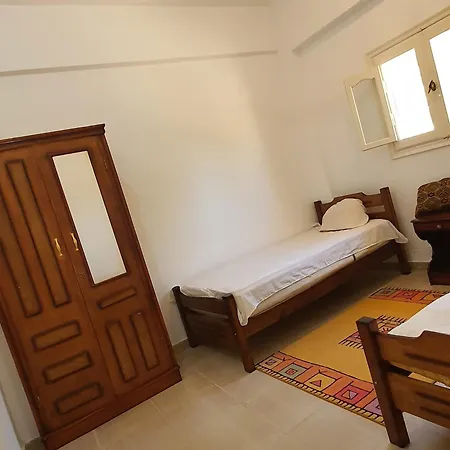 بيت العز للشقق الفندقية - علم الروم Bet Elezz Apartments-Alam Elrom Mersa Matruh Exterior photo