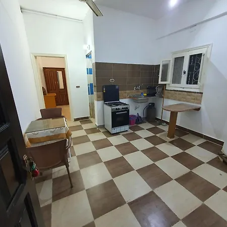 بيت العز للشقق الفندقية - علم الروم Bet Elezz Apartments-Alam Elrom Mersa Matruh Room photo